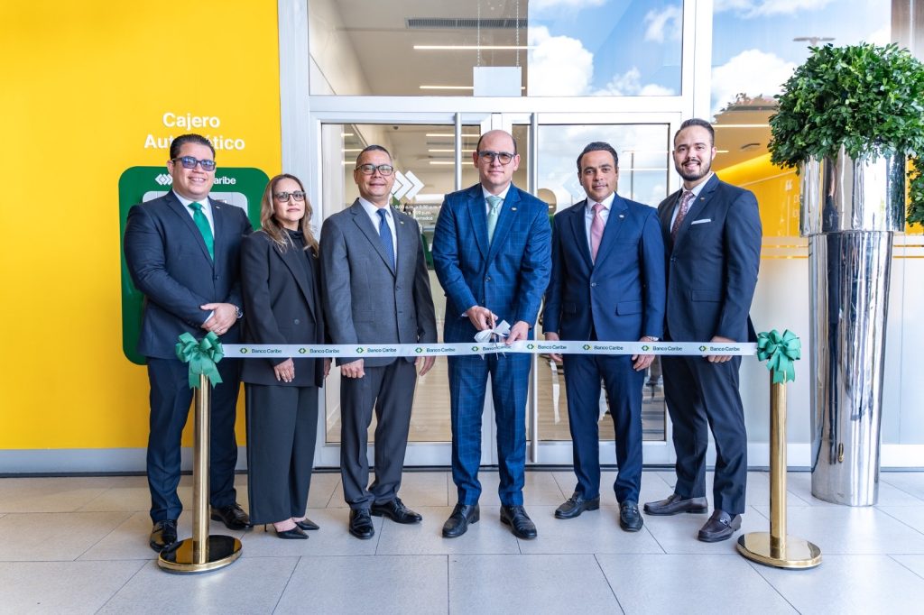 Banco Caribe inaugura moderna sucursal en Santo Domingo Este bajo enfoque de agilidad y cercanía