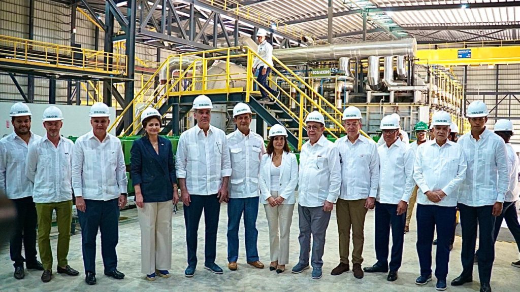 Manuel Estrella destaca estabilidad económica durante inauguración de planta EcoAcero en San Pedro de Macorís