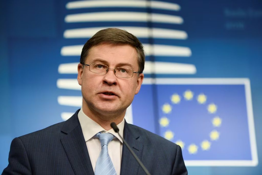 Unión Europea cuestiona decisión de EE. UU. de flexibilizar sanciones al petróleo ruso