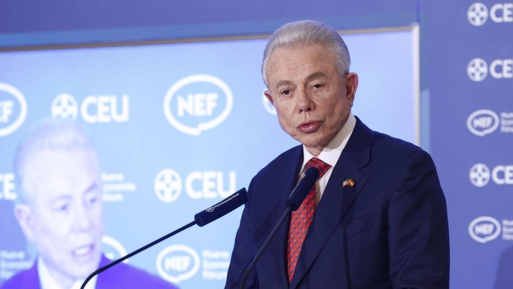 Embajador de EE.UU. en España afirma que conflicto con Irán retrasa transición política en Venezuela