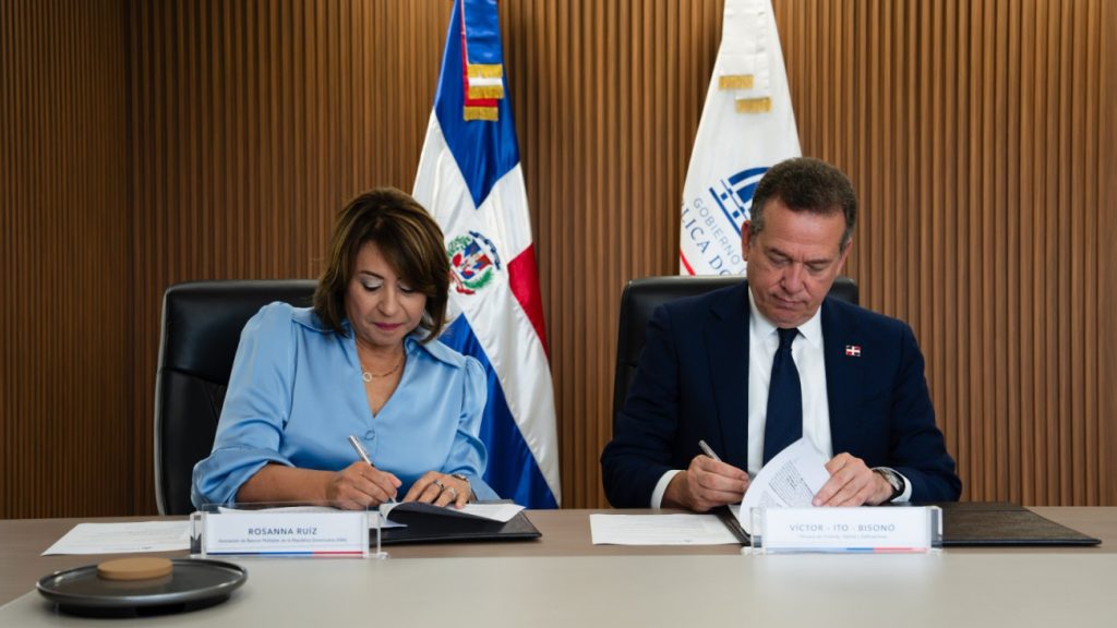 Gobierno y sector financiero impulsan mecanismo para facilitar acceso a viviendas a familias sin historial crediticio