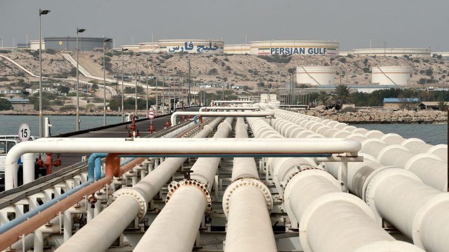 Trump amenaza con ocupar la isla petrolera de Jarg y ampliar ataques contra Irán