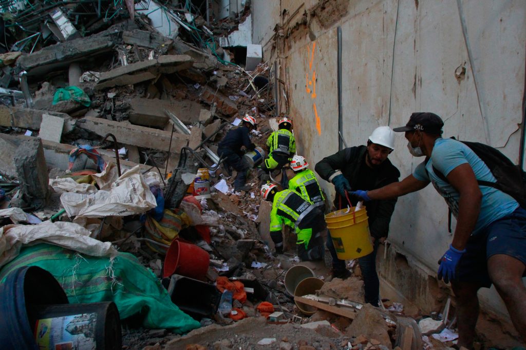 Terremoto en Colombia deja 240 muertos y 668 heridos