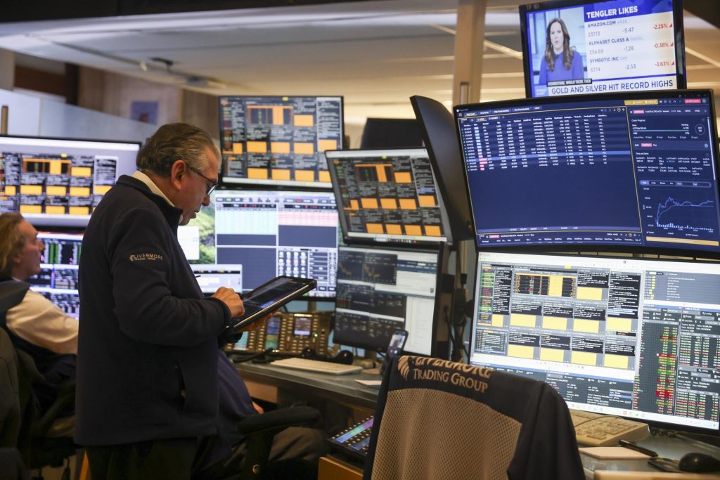 Wall Street abre estable mientras espera avances sobre el estrecho de Ormuz